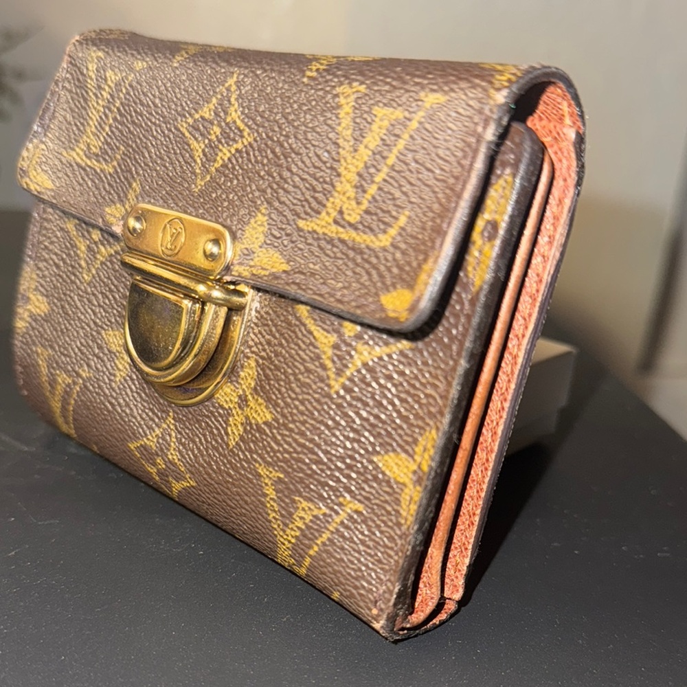 Louis Vuitton Monogram Wallet - Picture 2 of 7